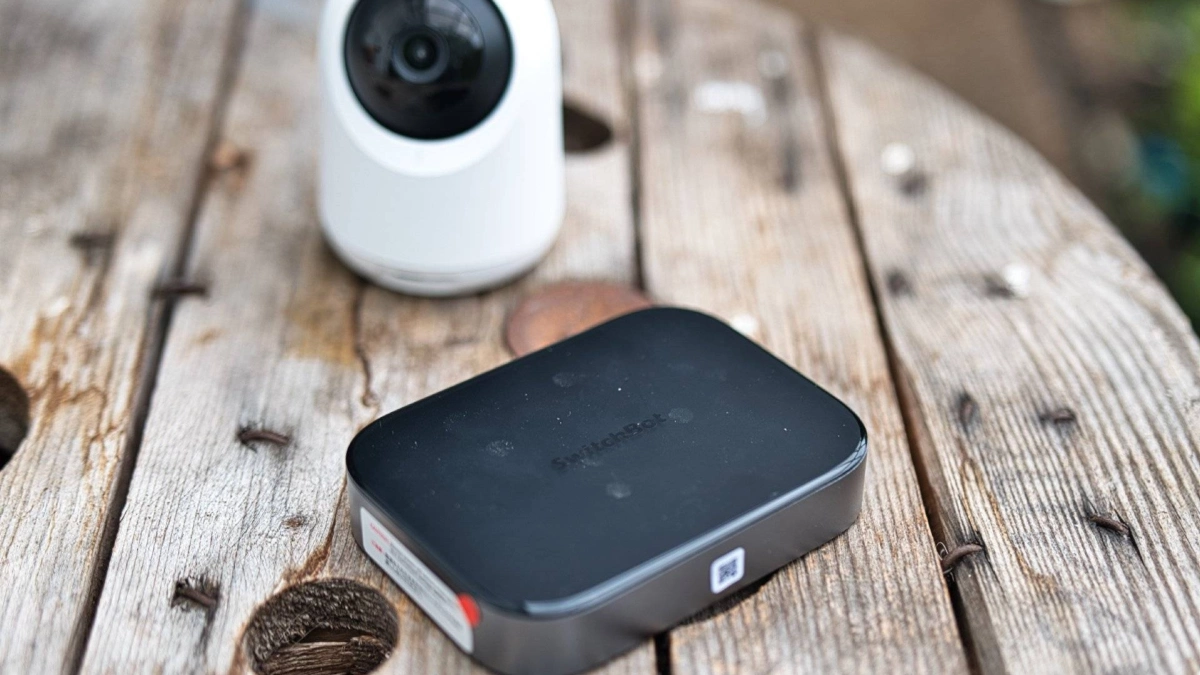 SwitchBot AI Hub review: The smart home hub with an identity