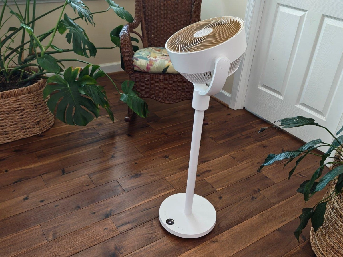 SwitchBot Standing Circulator Fan review: Beauty, battery life