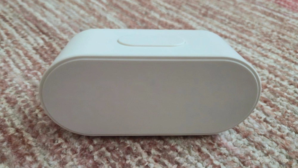 Front of an ikea alpstuga air quality monitor