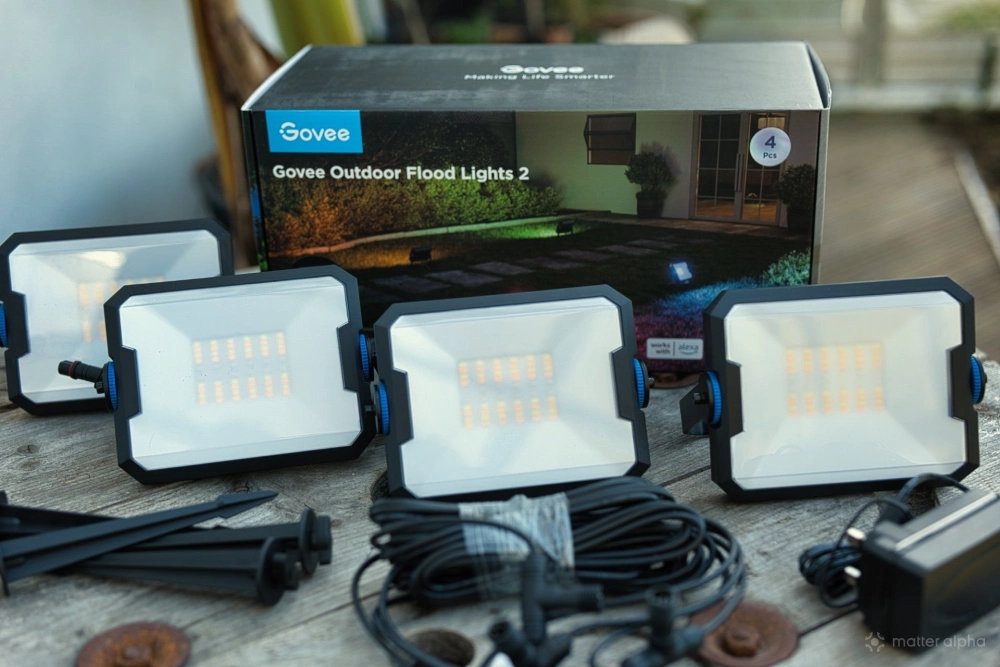 Govee outdoor flood lights 2 contents Govee outdoor flood lights 2 contents