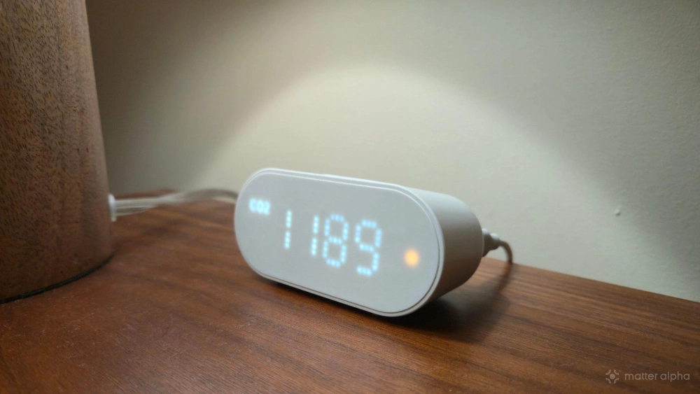 Ikea alpstuga air quality monitor showing poor air quality