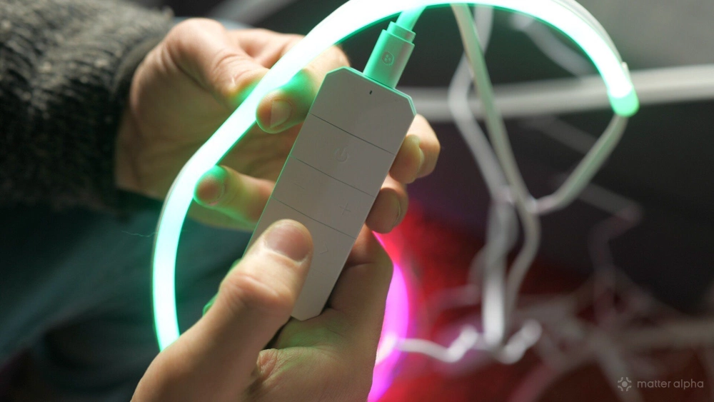 Remote nanoleaf complex