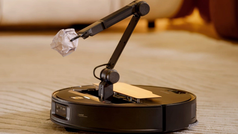 Roborock saros z70 arm lifestyle 2