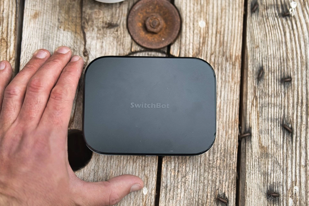 Switchbot ai hub review top down size Switchbot ai hub review top down size