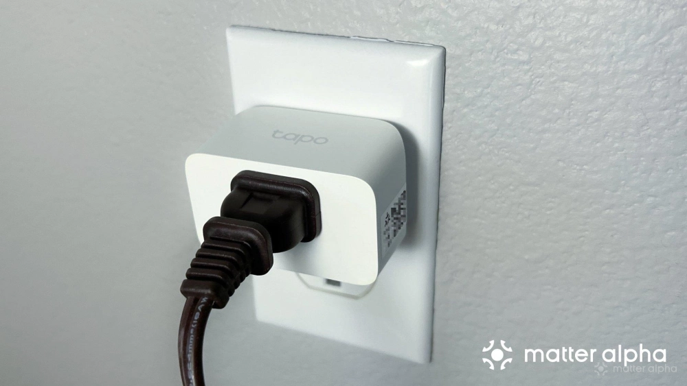 Tapo mini smart plug review front angle Tapo mini smart plug review front angle