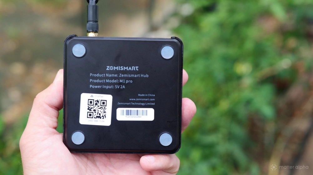 Zemismart m1 pro hub rear side
