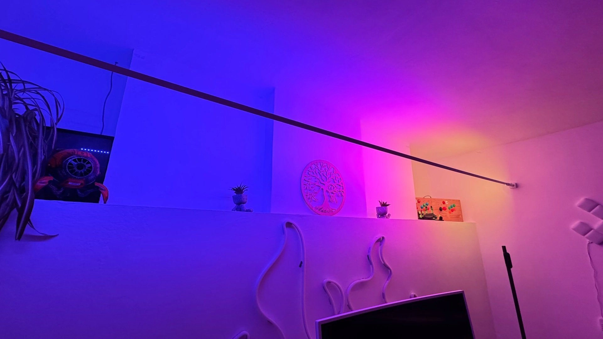 Govee skyline review pink blue featured