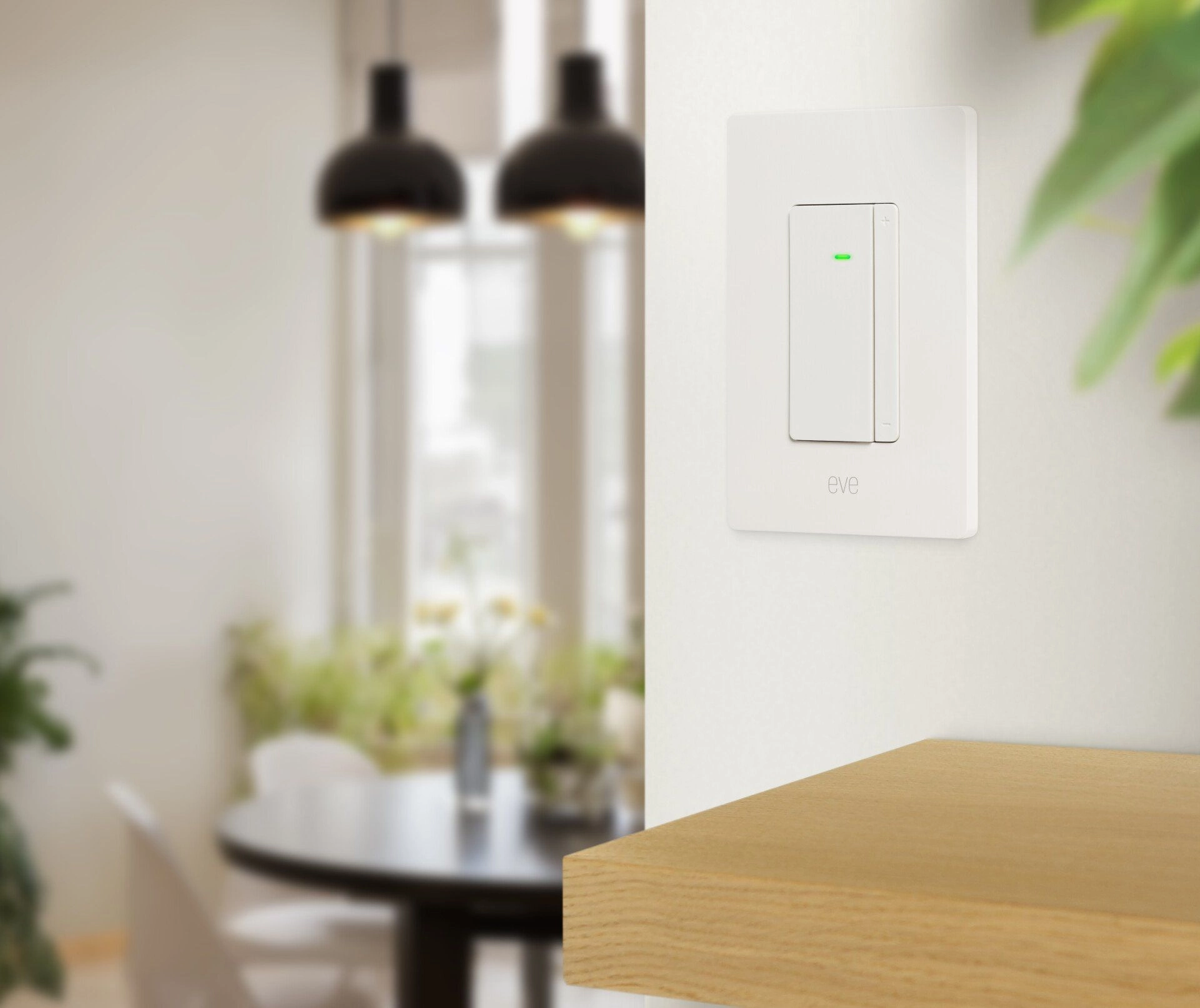 Na eve dimmer switch lifestyle 01