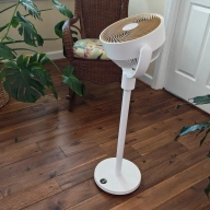 SwitchBot Standing Circulator Fan review: Beauty, battery life, and a few smart home trade-offs
