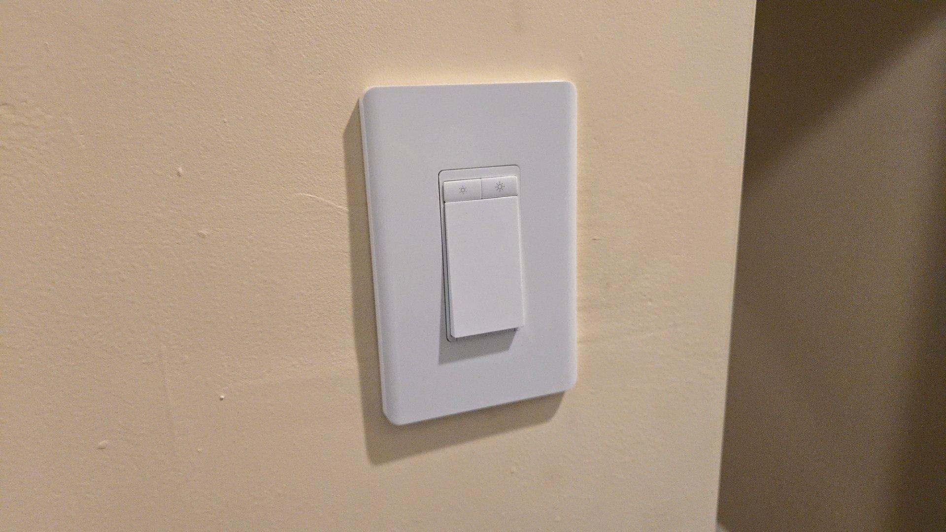 A tp link tapo s505d light switch A tp link tapo s505d light switch