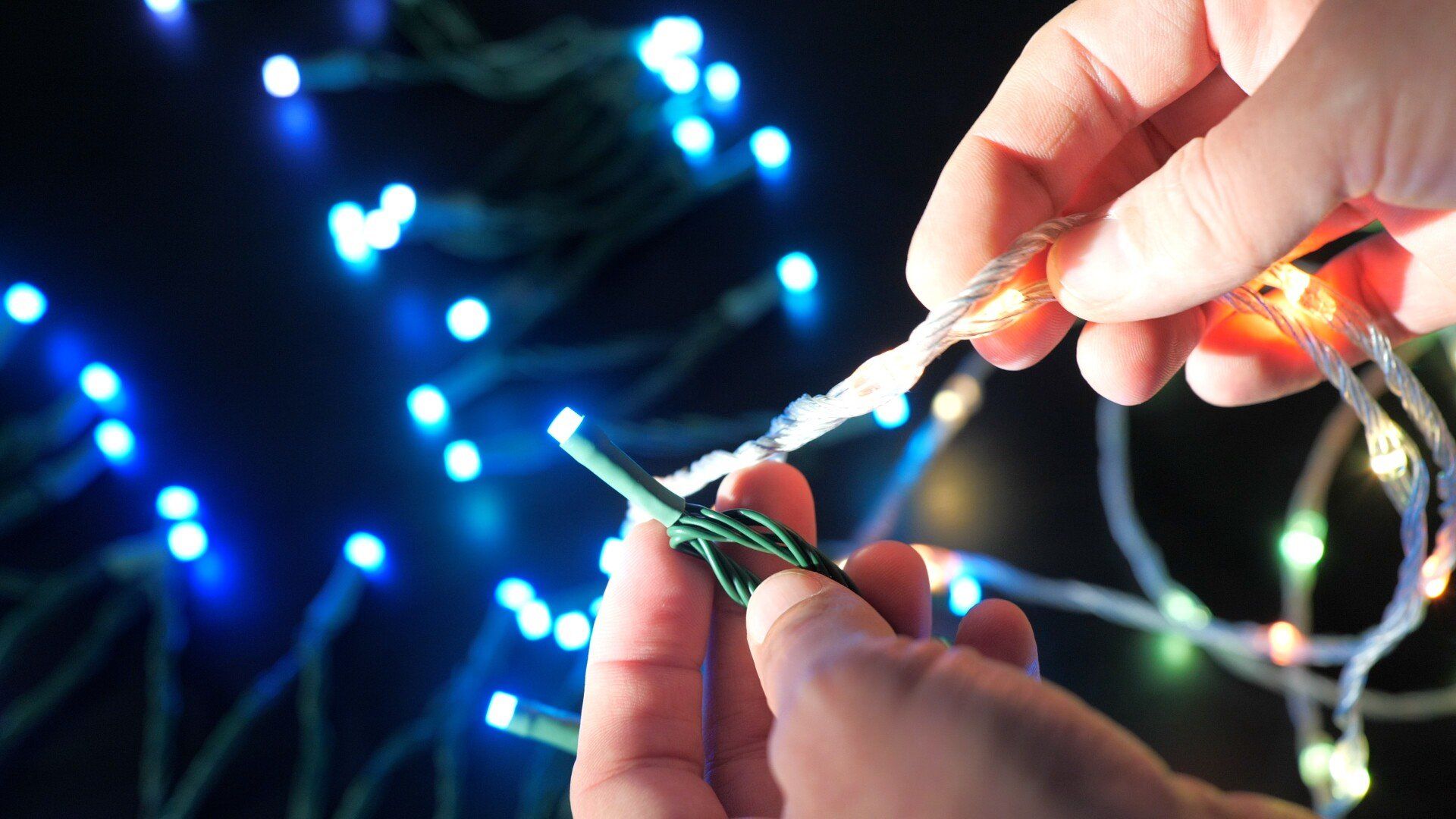 Govee xmas sparkle lights closeup comparison to string lights 2